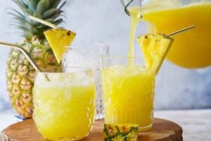 Agua de Piña (piña fresca)