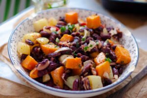 Ensalada con chorizo ​​y boniato