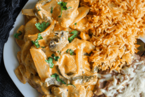 Pollo Con Crema: Pollo Con Crema Mexicana