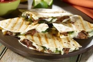 Quesadillas De Bistec