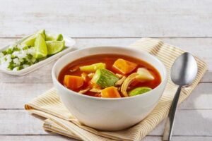 Sopa de verduras con alubias cannellini